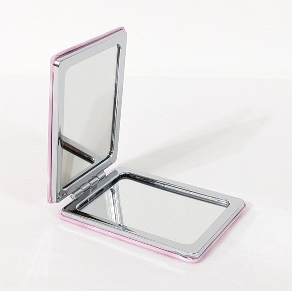 Hello Kitty Sanrio Kawaii Rectangle Double Sided Portable Folding Compact Mirror - Picture 4 of 6